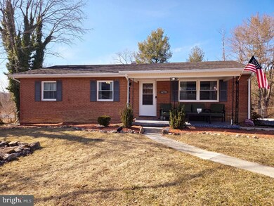 474 Miller Dr, Strasburg, VA 22657 - photo 4