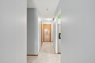 3187 Parkview Cir unit 3187, Grove City, OH 43123 - photo 6