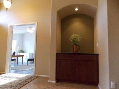 393 W Larona Ln, Tempe, AZ 85284 - photo 2