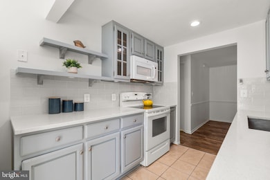 13128 Wonderland Way, Germantown, MD 20874 - photo 2