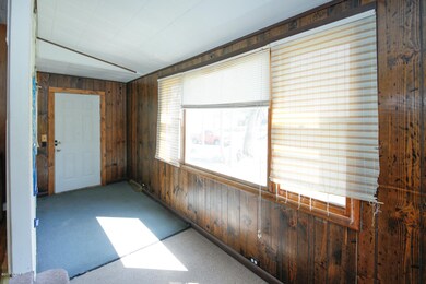 1422 Forbes-105