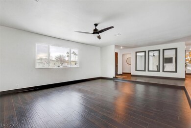 1718 Golden Arrow Dr, Las Vegas, NV 89169 - photo 7