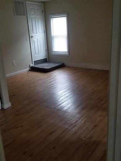 9 Linden St, Nashua, NH 03064 - photo 3