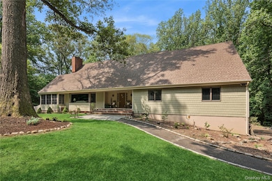 23 Bacon Rd, Saint James, NY 11780 - photo 3