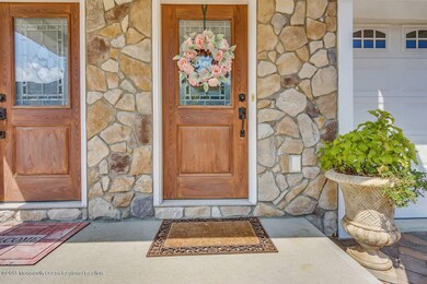 17 White Oak Ln, Aberdeen, NJ 07747 - photo 2