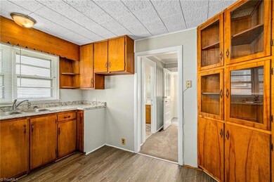 705 Hines St, High Point, NC 27260 - photo 6