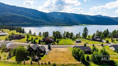 Bird's eye view of a water and mountain view