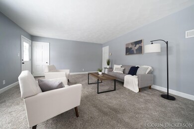 3-web-or-mls-221-s-main-st