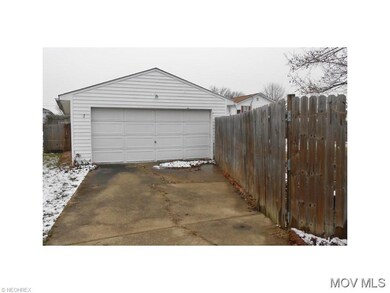Detached Garage
