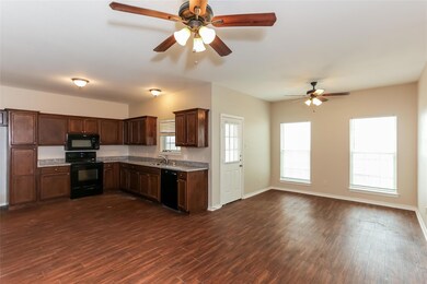 212 Ridgeway Blvd, Weatherford, TX 76086 - photo 7