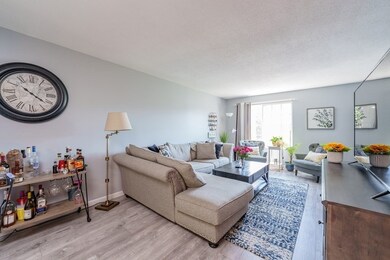 37 Waters Edge unit 37, Ludlow, MA 01056 - photo 3