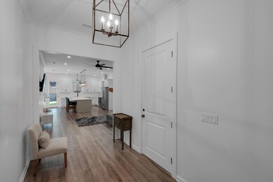 220_ForestParkDr_20190930_050