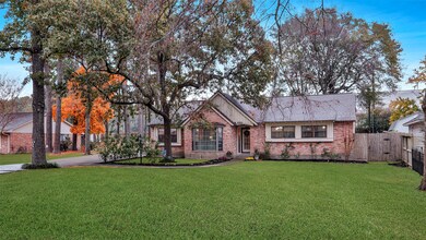 25110 Spring Ridge Dr, Spring, TX 77386 - photo 2