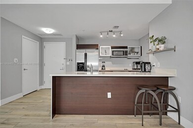 Quantum On the Bay unit 4019, Miami, FL 33132 - photo 2