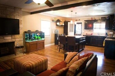 Living Room Open to Kitchen