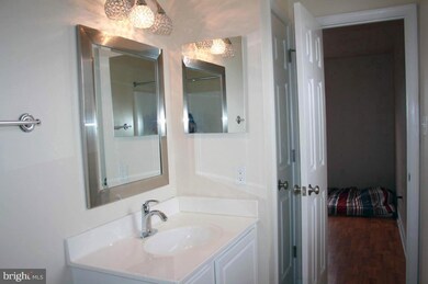 11228 Torrie Way unit G, Warrenton, VA 20187 - photo 2