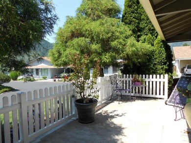 101 Rogue Ct, Rogue River, OR 97537 - photo 3