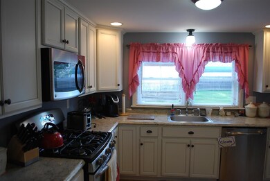 3 Hale St, Rochester, NH 03867 - photo 6