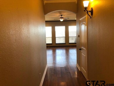 1527 1527 Skidmore, Tyler, TX 75703 - photo 2