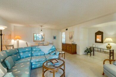 10502 W Highwood Ln, Sun City, AZ 85373 - photo 6