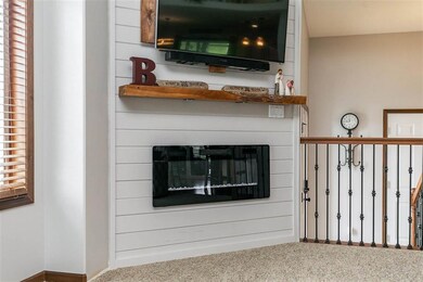 1611 Colony Ct SE, Cedar Rapids, IA 52403 - photo 6