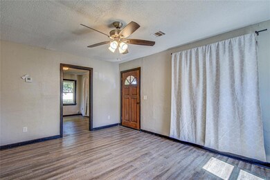 1315 E Whittaker St, Shawnee, OK 74801 - photo 5