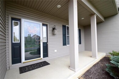 5560 Covenant Ct, Allentown, PA 18106 - photo 3