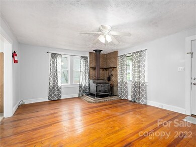 280 Oak Hill Rd, Candler, NC 28715 - photo 5