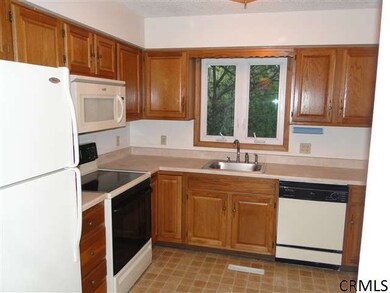 97 Velina Dr, Albany, NY 12203 - photo 5