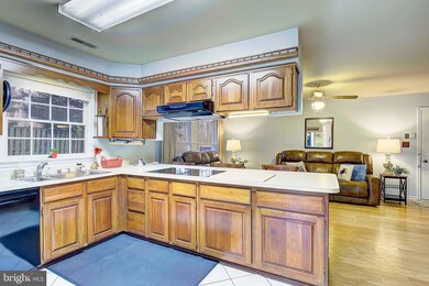 879 Boatswain Way, Annapolis, MD 21401 - photo 5