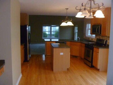 1041 Grayhawk Dr unit II, Algonquin, IL 60102 - photo 7