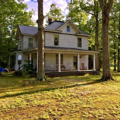 1202 Sneads Store Rd, Kenbridge, VA 23944 - photo 2