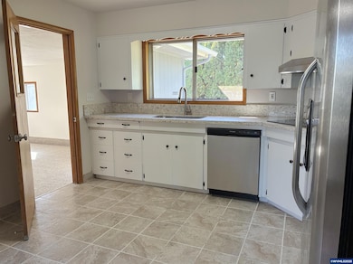 555 W Hills Way NW, Salem, OR 97304 - photo 6