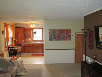 Living/Kitchen