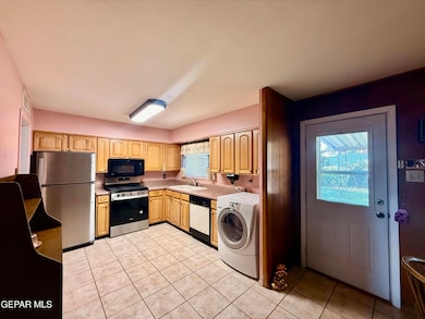 5828 Sturgeon Dr, El Paso, TX 79924 - photo 7