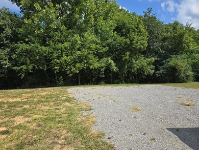 1363 Iron Bridge Rd, Columbia, TN 38401 - photo 2