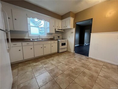 85 16th Ave, North Tonawanda, NY 14120 - photo 7