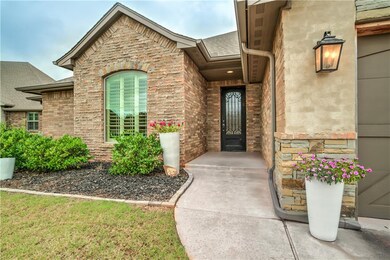 19509 Rambling Creek Dr, Edmond, OK 73012 - photo 2