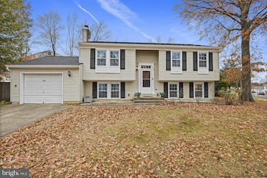 532 Merlins Ln, Herndon, VA 20170 - photo 2