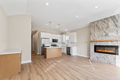 4932 S Champlain Ave, Chicago, IL 60615 - photo 5