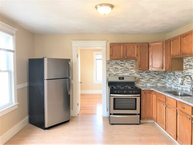 40 Algonquin St unit 2, Chicopee, MA 01013 - photo 3