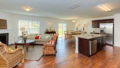 5069 Pratt Dr, Boiling Springs, SC 29316 - photo 7