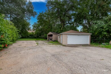 1693 Webster Ln, Des Plaines, IL 60018 - photo 2