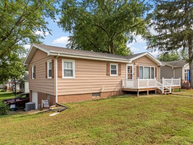 601 E Nishna Rd, Shenandoah, IA 51601 - photo 2