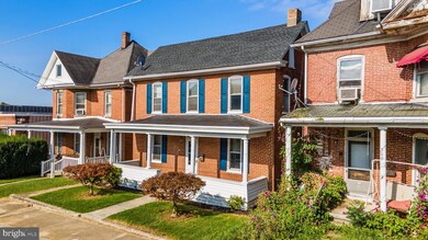 304 S Church St, Waynesboro, PA 17268 - photo 2