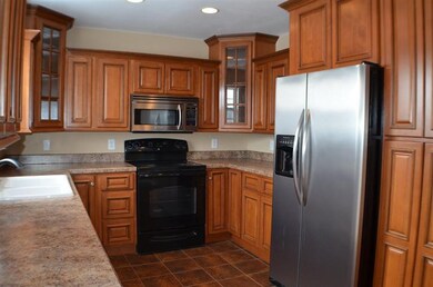 416 Donovan Cir, Harrodsburg, KY 40330 - photo 3