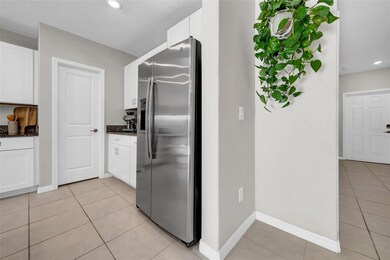 31440 Barrel Wave Way, Wesley Chapel, FL 33545 - photo 7