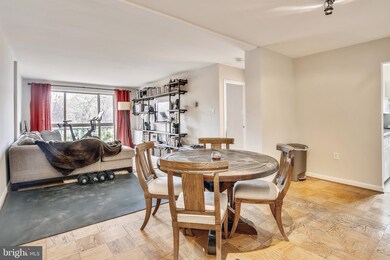 2711 Ordway St NW unit 211, Washington, DC 20008 - photo 2