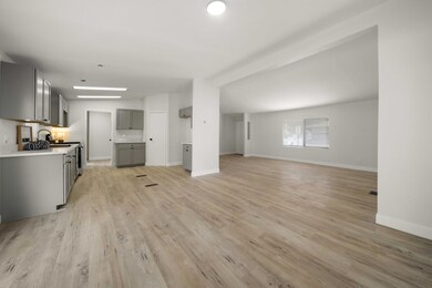 45465 E 25th St-8
