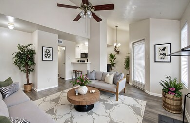 2021 Spenwick Dr unit 322, Houston, TX 77055 - photo 2